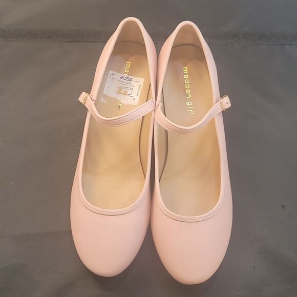 BRAND NEW MADDEN GIRL CHIC MARY JANE STYLE LOW BLOCK HEELS PUMP - Picture 2 of 13